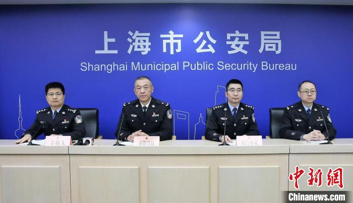 “九龙玉玺”“千里江山图”批量购？“古董局中局”诈骗逾千万元